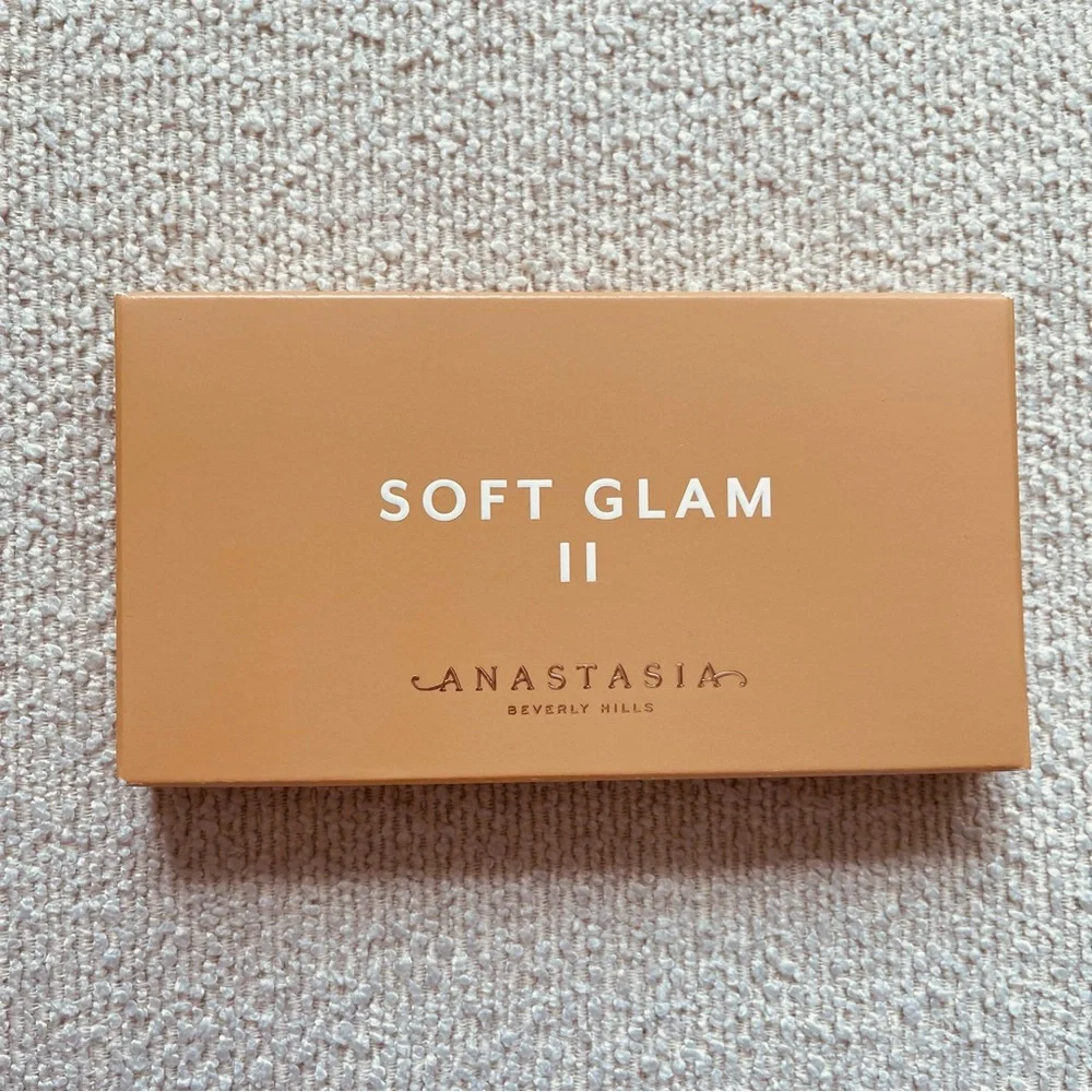 Anastasia Soft Glam 2 Mini Palette - Picture 10 of 11